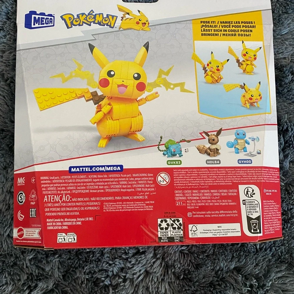 Pokémon Pikachu Building Set - Yellow - New in Box!